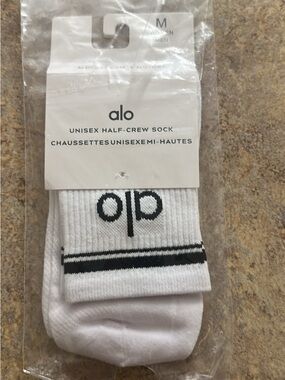 ALO Yoga Half-Crew Athletic Socks in White with Black Trim
